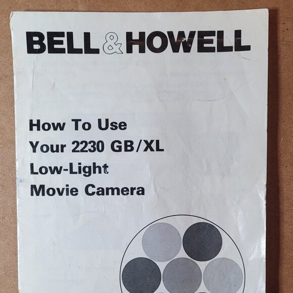 VTG Bell & Howell Director Series XL Movie Cam w/Case and Manual Not Working - Picture 8 of 12